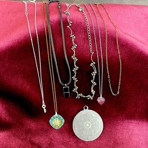 vintage jewelry 7 pieces necklaces pendant
